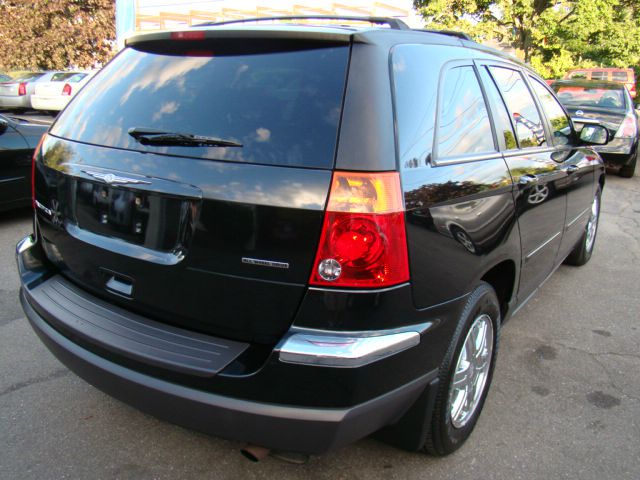 2004 Chrysler Pacifica EX - DUAL Power Doors