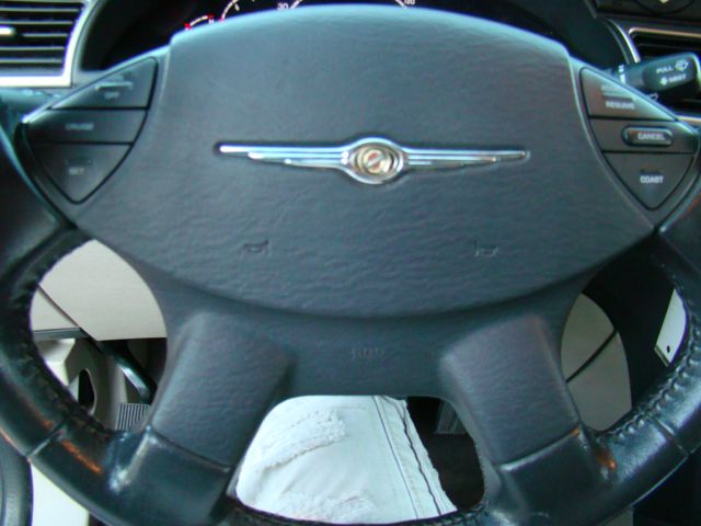 2004 Chrysler Pacifica EX - DUAL Power Doors