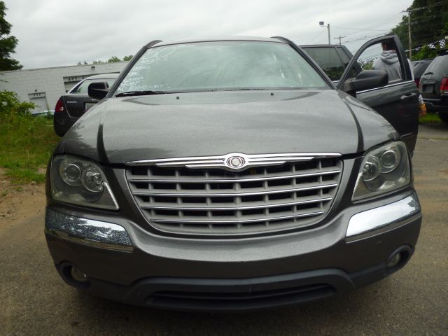 2004 Chrysler Pacifica SLT 25