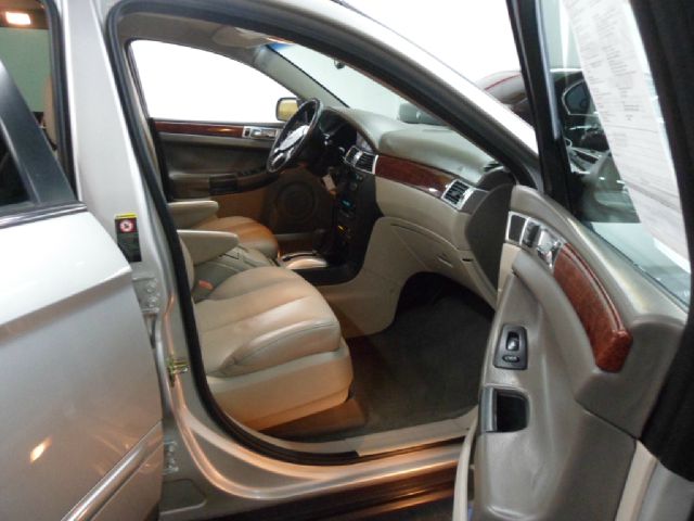 2004 Chrysler Pacifica EX - DUAL Power Doors