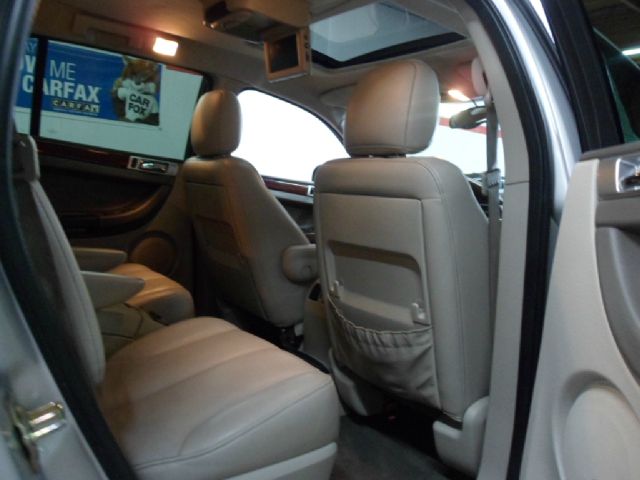 2004 Chrysler Pacifica EX - DUAL Power Doors