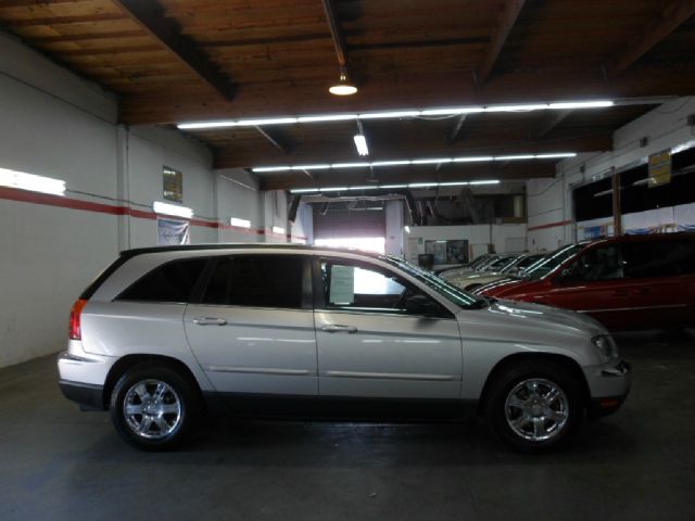 2004 Chrysler Pacifica EX - DUAL Power Doors