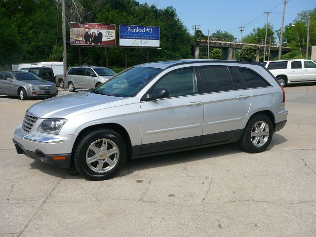 2004 Chrysler Pacifica EX - DUAL Power Doors