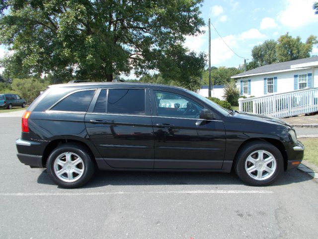 2004 Chrysler Pacifica EX - DUAL Power Doors