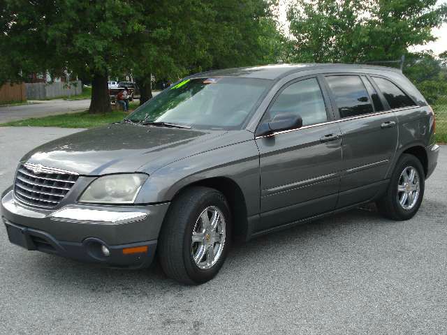 2004 Chrysler Pacifica EX - DUAL Power Doors