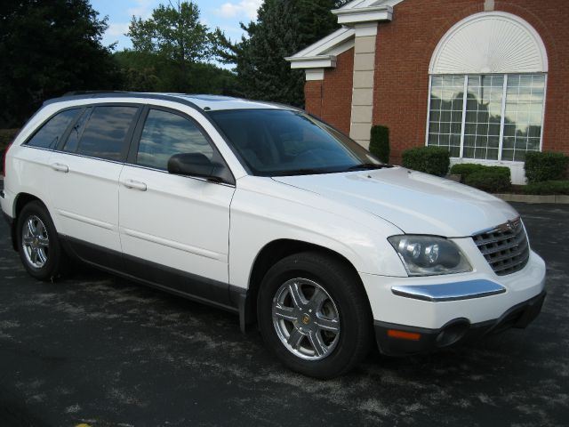 2004 Chrysler Pacifica EX - DUAL Power Doors