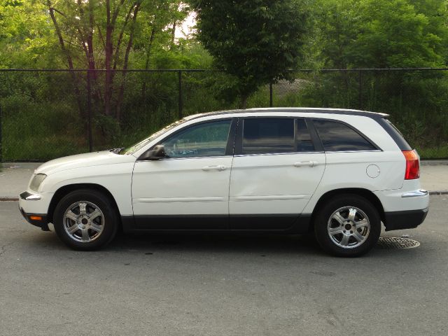 2004 Chrysler Pacifica EX - DUAL Power Doors