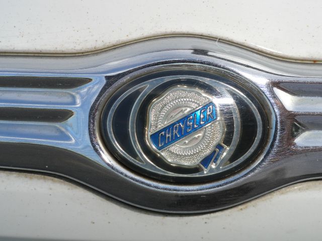 2004 Chrysler Pacifica EX - DUAL Power Doors