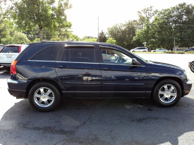 2004 Chrysler Pacifica EX - DUAL Power Doors