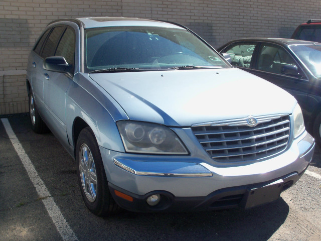 2004 Chrysler Pacifica EX - DUAL Power Doors