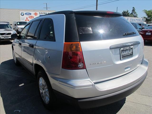 2005 Chrysler Pacifica Base