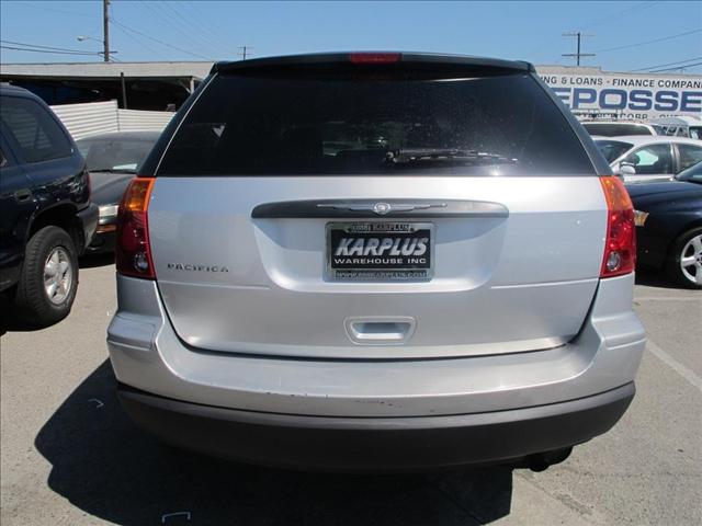 2005 Chrysler Pacifica Base