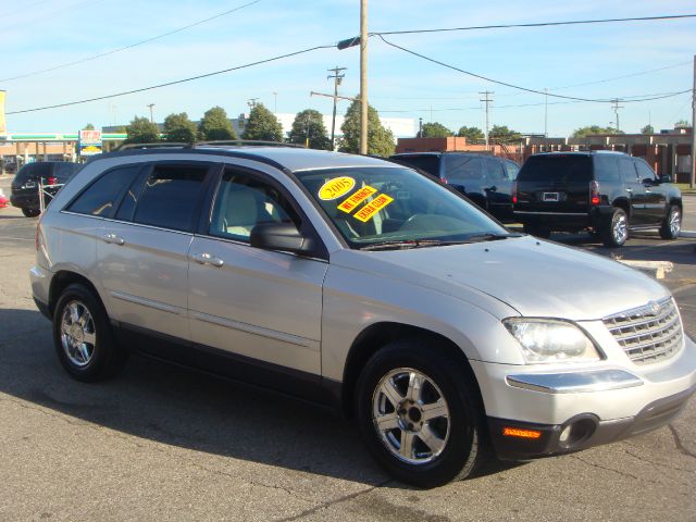 2005 Chrysler Pacifica GT Premium