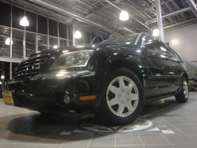 2005 Chrysler Pacifica SLT 25