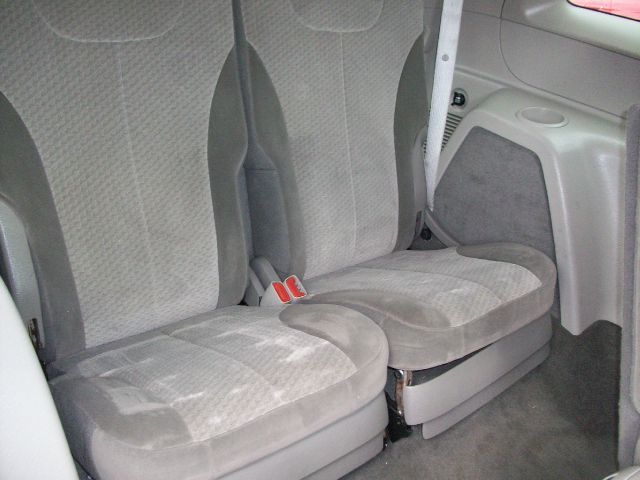 2005 Chrysler Pacifica (value Line)