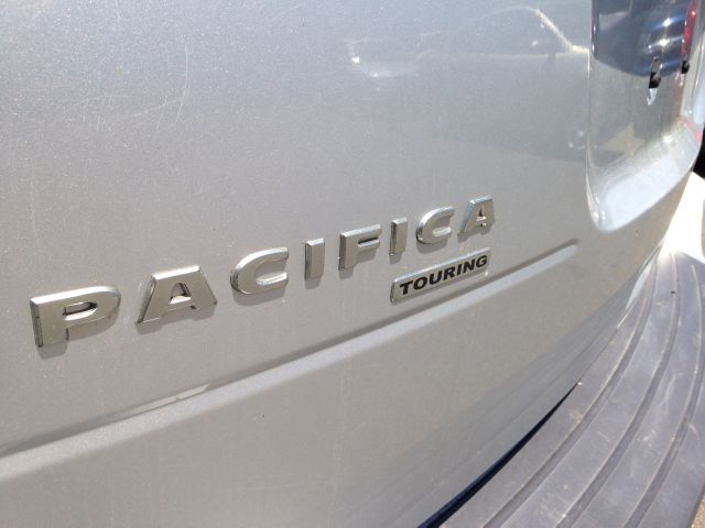 2005 Chrysler Pacifica ESV6