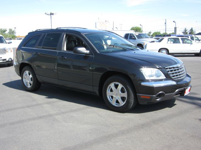 2005 Chrysler Pacifica GT Premium