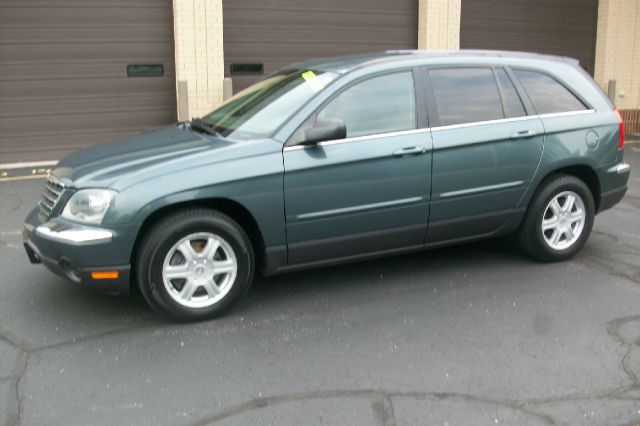 2005 Chrysler Pacifica (value Line)