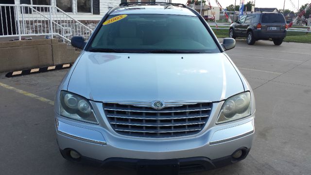 2005 Chrysler Pacifica (value Line)