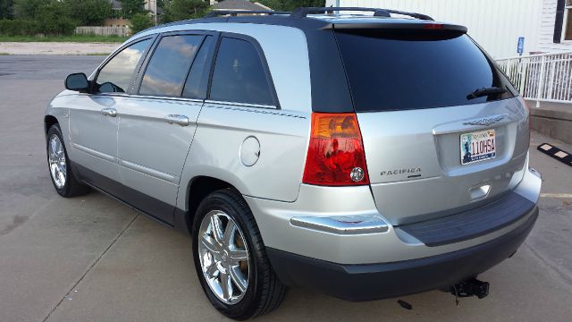 2005 Chrysler Pacifica (value Line)