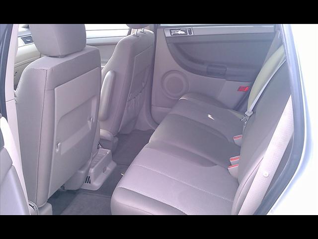 2005 Chrysler Pacifica Unknown