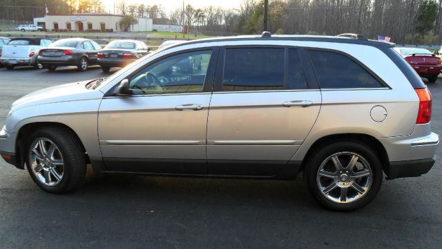 2005 Chrysler Pacifica GT Premium