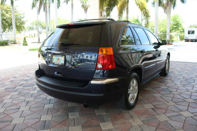 2005 Chrysler Pacifica (value Line)