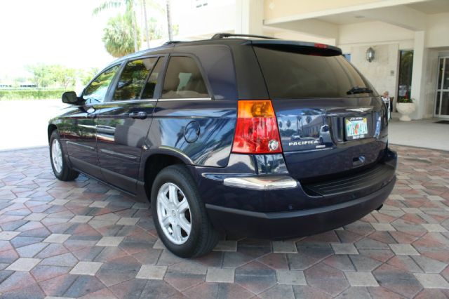 2005 Chrysler Pacifica (value Line)