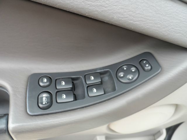 2005 Chrysler Pacifica EX - DUAL Power Doors