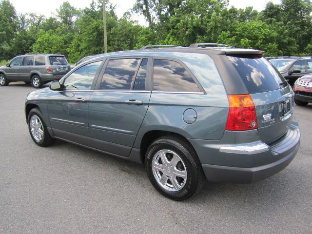 2005 Chrysler Pacifica (value Line)