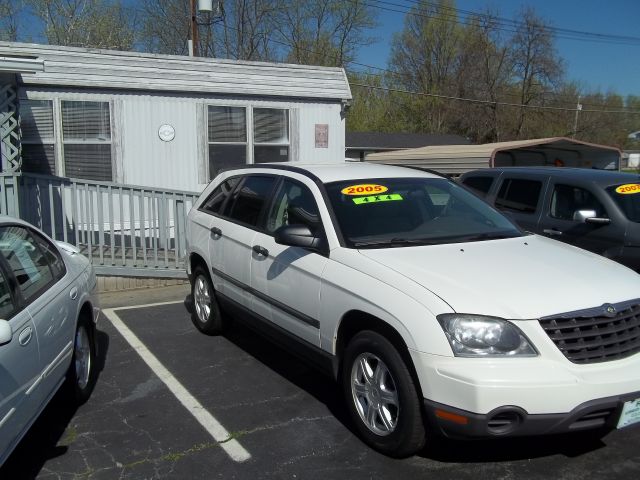 2005 Chrysler Pacifica EX - DUAL Power Doors