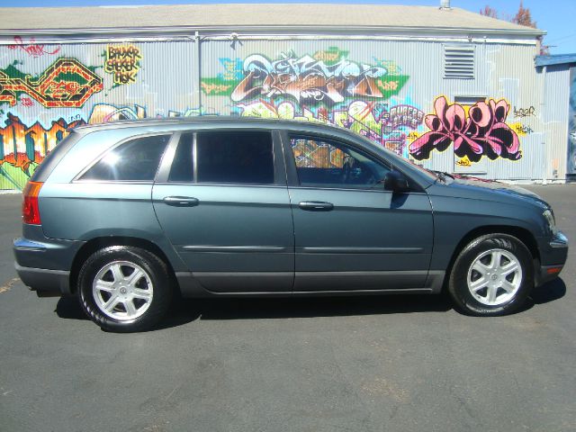 2005 Chrysler Pacifica (value Line)