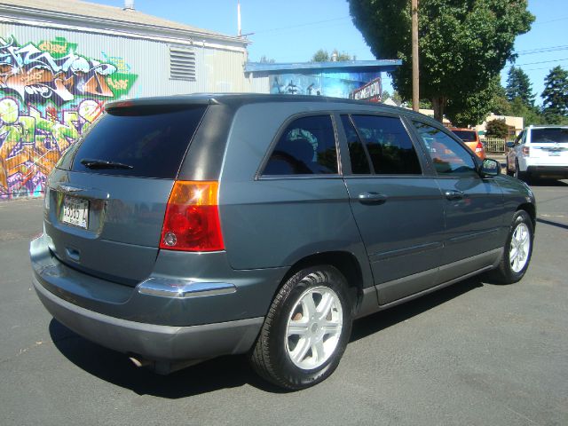 2005 Chrysler Pacifica (value Line)