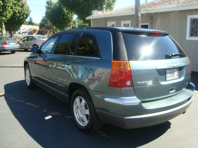 2005 Chrysler Pacifica (value Line)