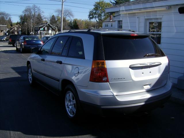 2006 Chrysler Pacifica Base