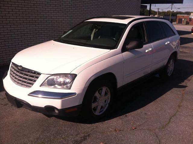 2006 Chrysler Pacifica LS Sedan Hatchback