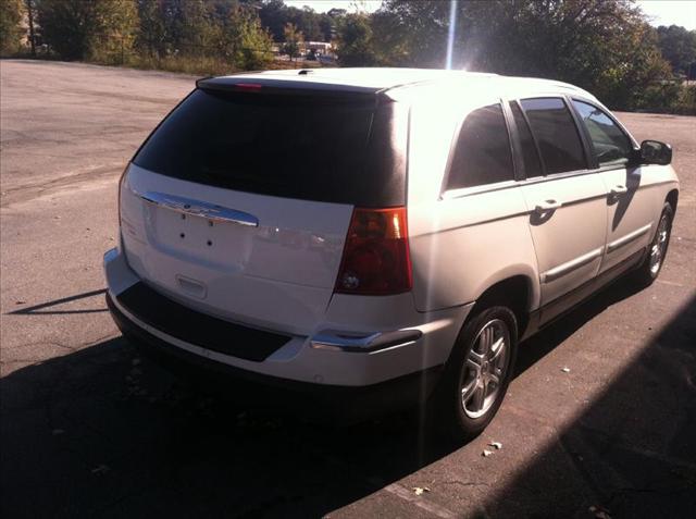 2006 Chrysler Pacifica LS Sedan Hatchback