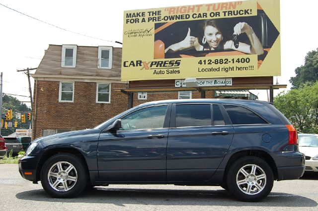 2008 Chrysler Pacifica Quad Coupe 3