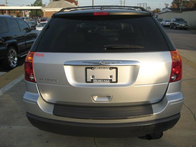 2008 Chrysler Pacifica Unknown