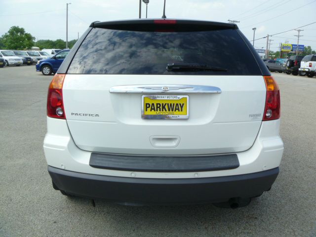 2008 Chrysler Pacifica Quad Coupe 3