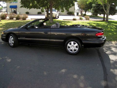 1999 Chrysler Sebring Crew Cab LS 2WD