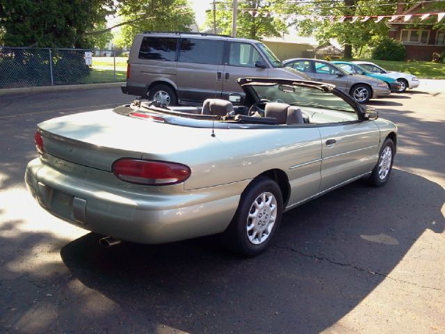 2000 Chrysler Sebring Crew Cab LS 2WD