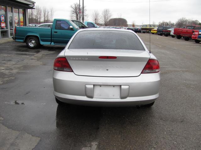 2003 Chrysler Sebring CREW CAB Lariet