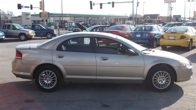 2004 Chrysler Sebring Elk Conversion Van