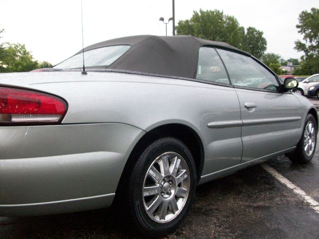 2004 Chrysler Sebring SLT Quad Cab Long Bed 4WD