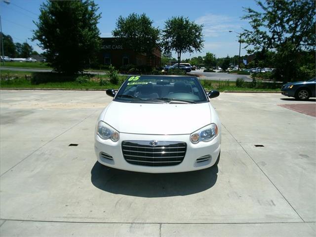 2005 Chrysler Sebring Unknown