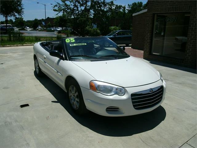 2005 Chrysler Sebring Unknown