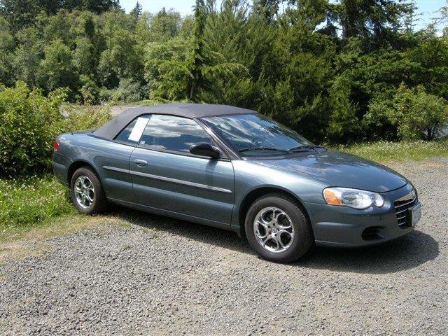 2005 Chrysler Sebring Base