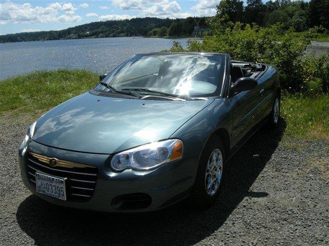 2005 Chrysler Sebring Base