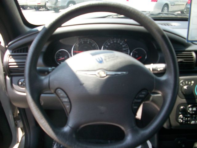 2006 Chrysler Sebring Unknown